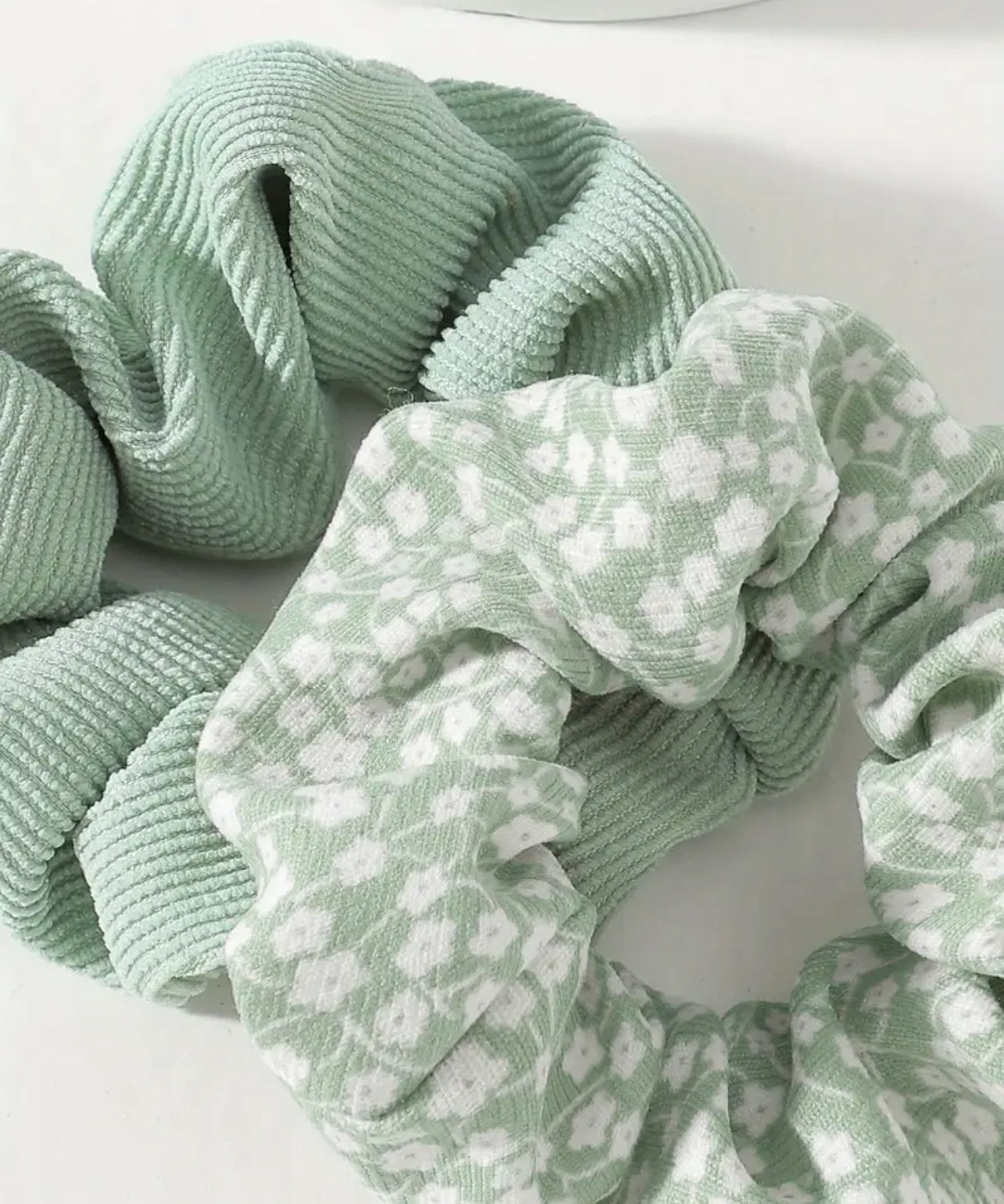 3pcs Green Scrunchies